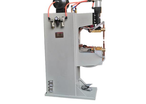 移動點焊機(jī)操作